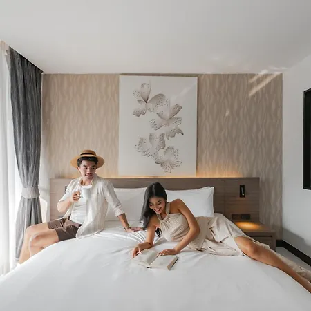 Citrus Patong Hotel By Compass Hospitality Exterior photo