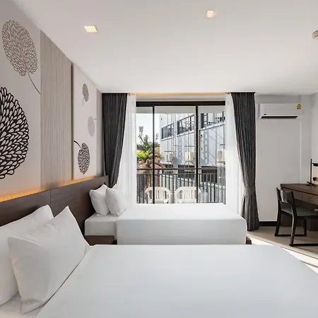 Citrus Patong Hotel By Compass Hospitality Exterior photo